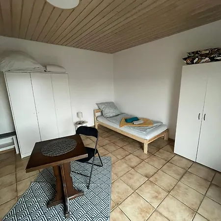 게스트하우스 Monteurs Am Messezentrum 바트잘츠우프렌