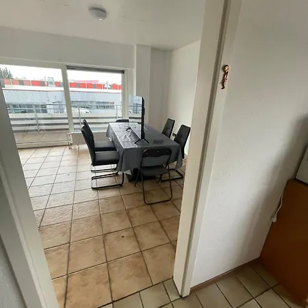 Monteurs Am Messezentrum *