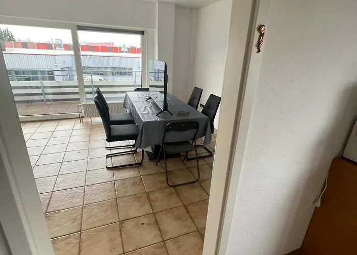 Monteurs Am Messezentrum *